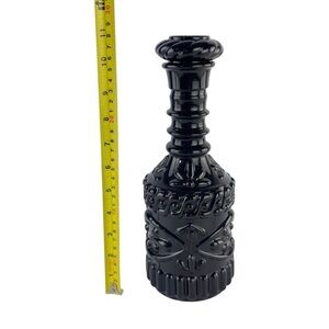 Elegant Black Decorative Vase